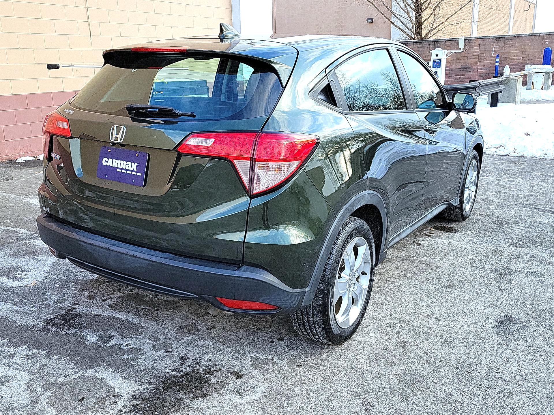 Thumbnail: 2016 Honda HR-V - 5
