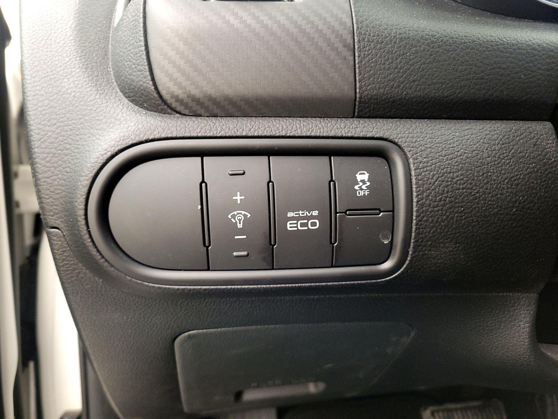 Thumbnail: 2014 Kia Forte - 13