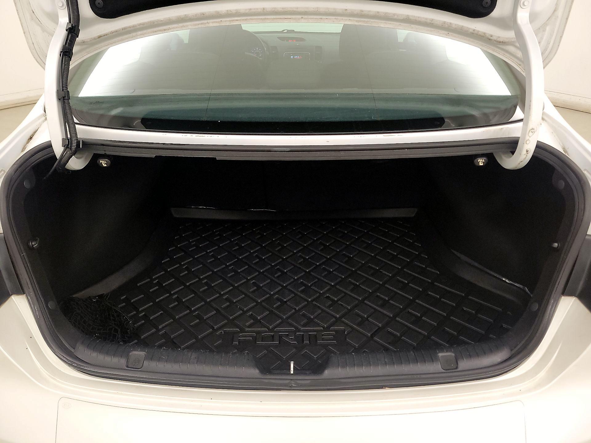 Thumbnail: 2014 Kia Forte - 20