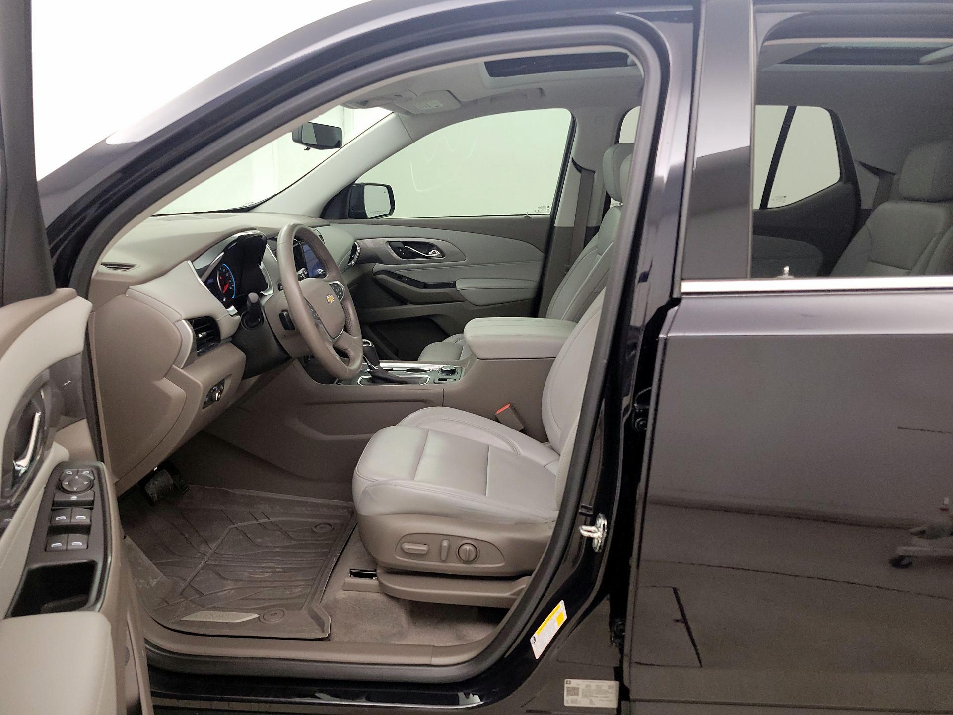 Thumbnail: 2020 Chevrolet Traverse - 11