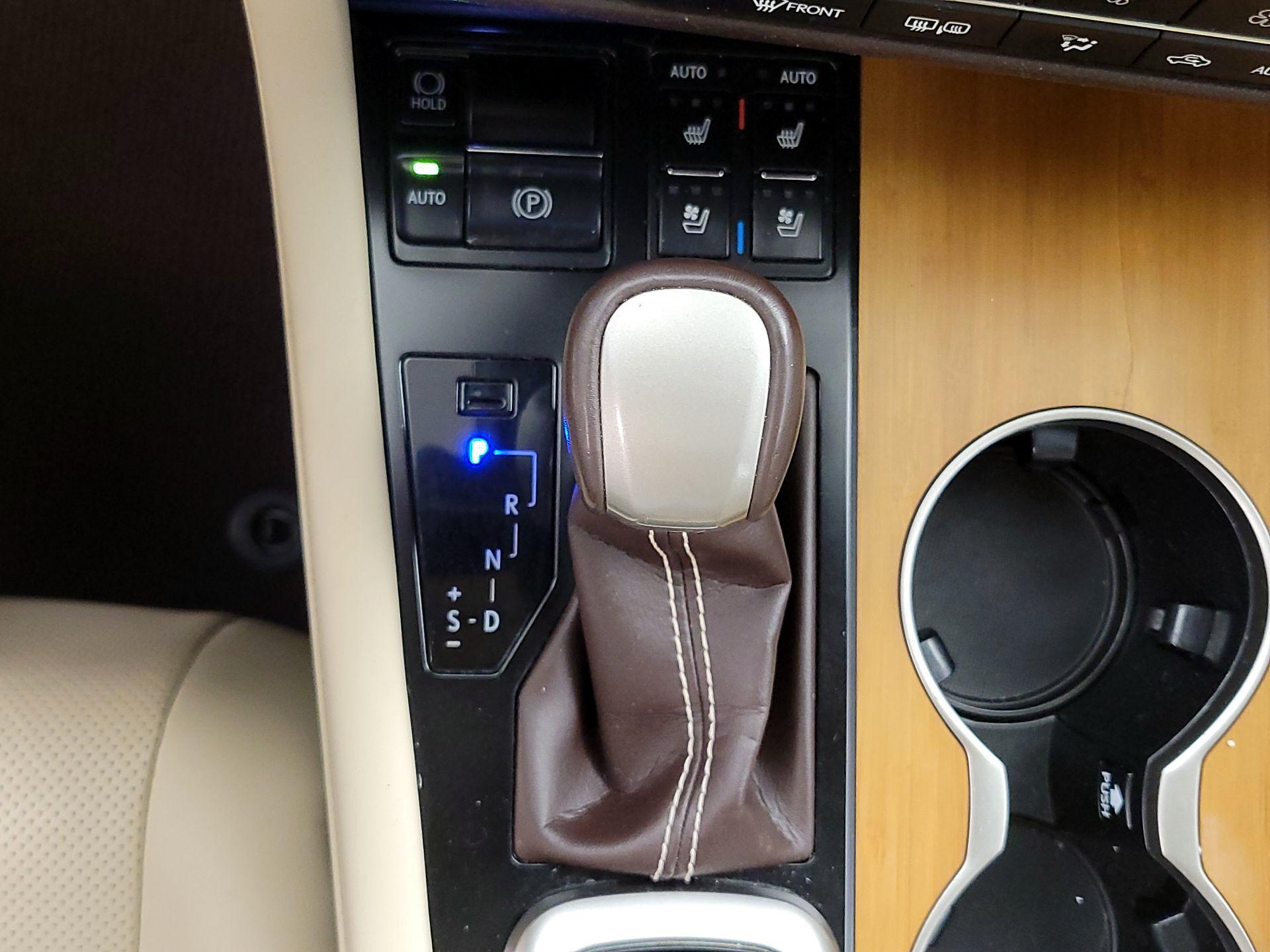 Thumbnail: 2019 Lexus RX - 18