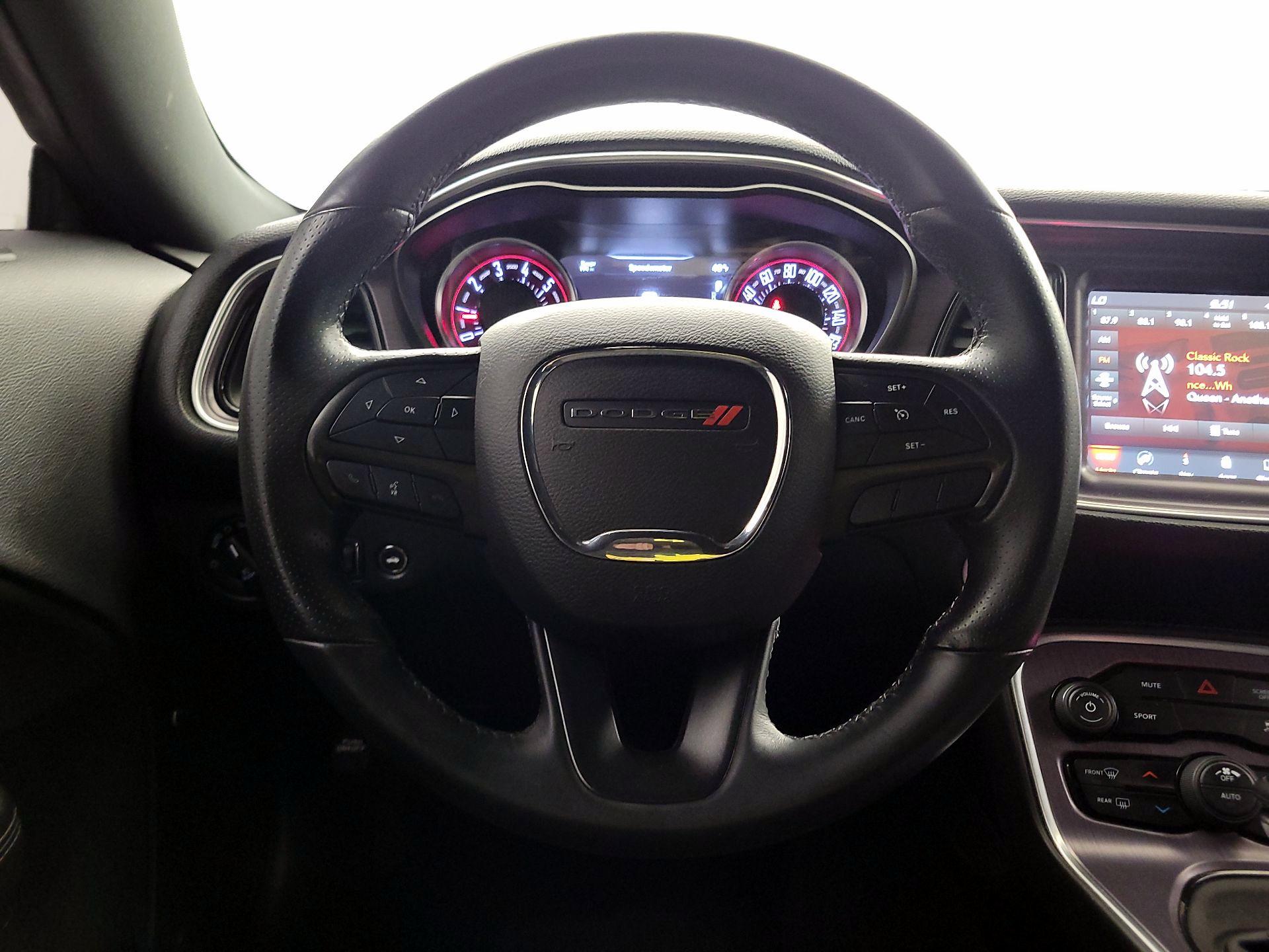 Thumbnail: 2018 Dodge Challenger - 10