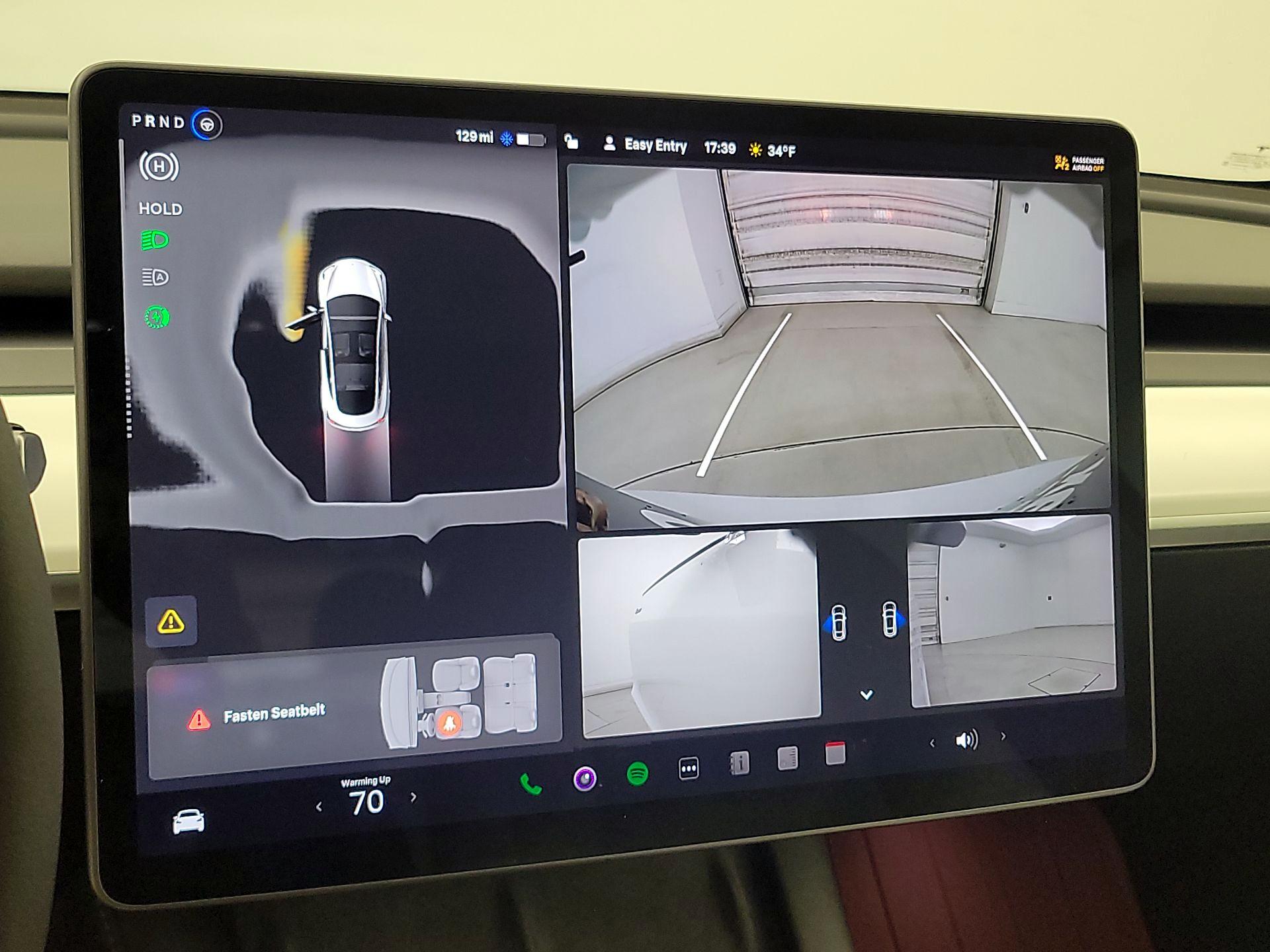 Thumbnail: 2022 Tesla Model 3 - 14