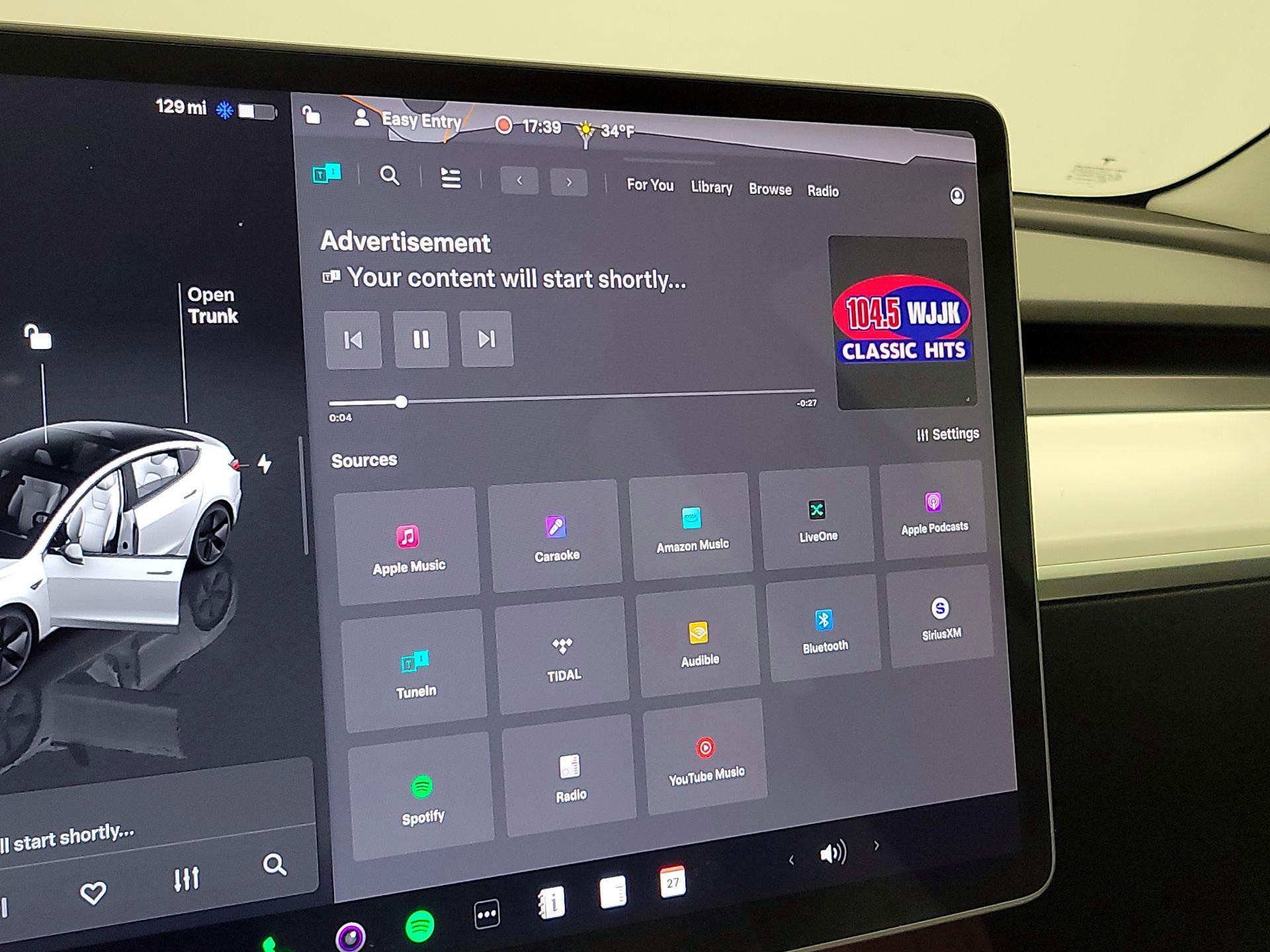 Thumbnail: 2022 Tesla Model 3 - 15