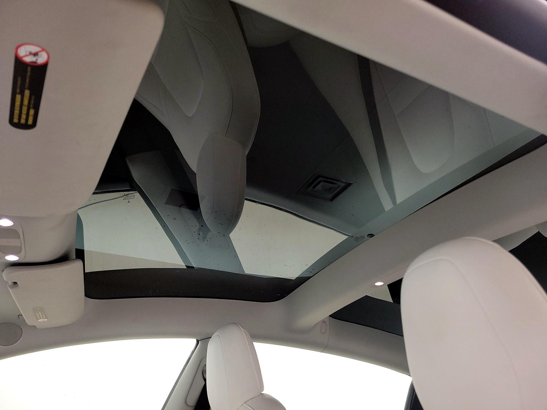 Thumbnail: 2022 Tesla Model 3 - 19