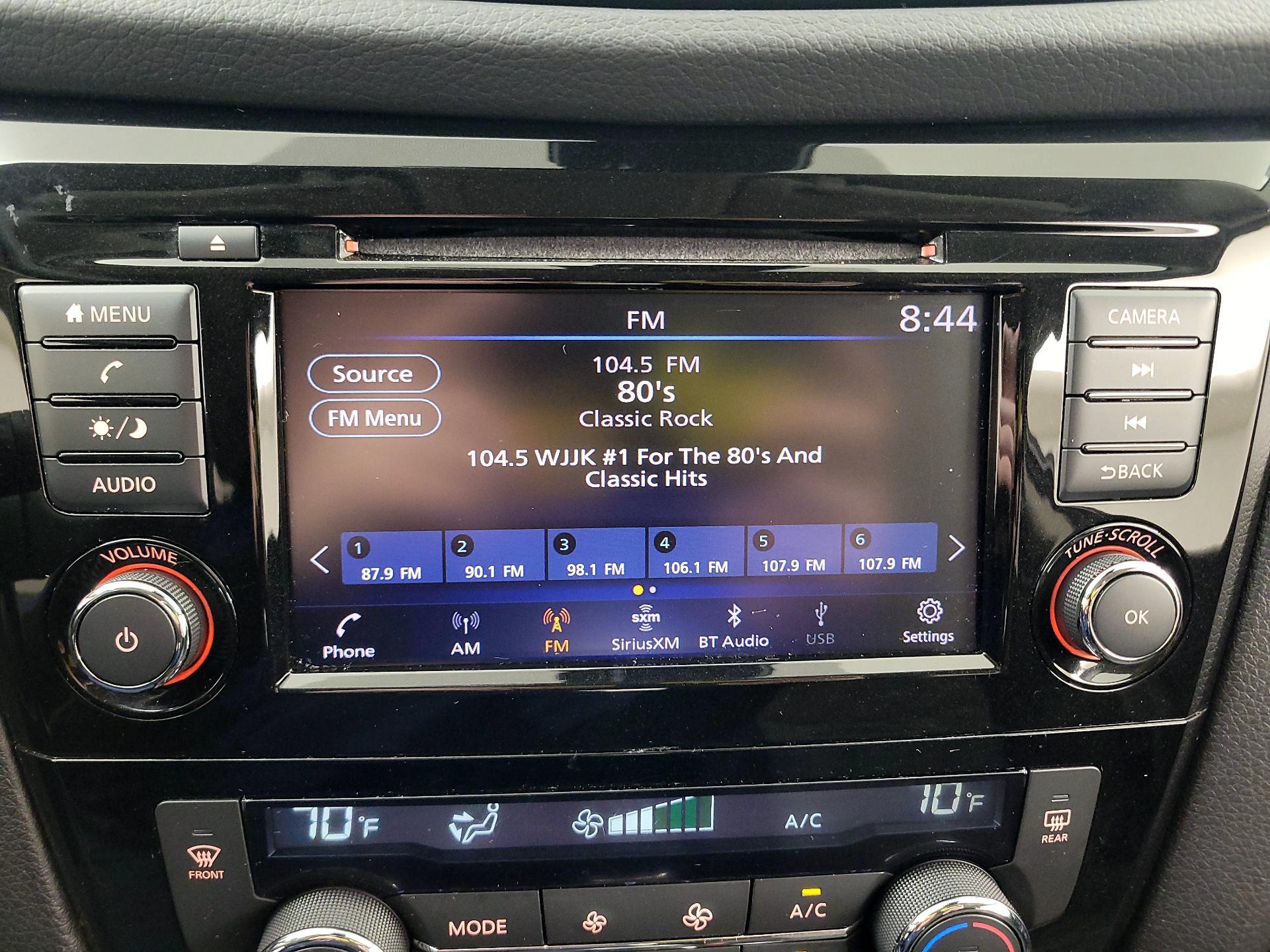 Thumbnail: 2020 Nissan Rogue Sport - 15