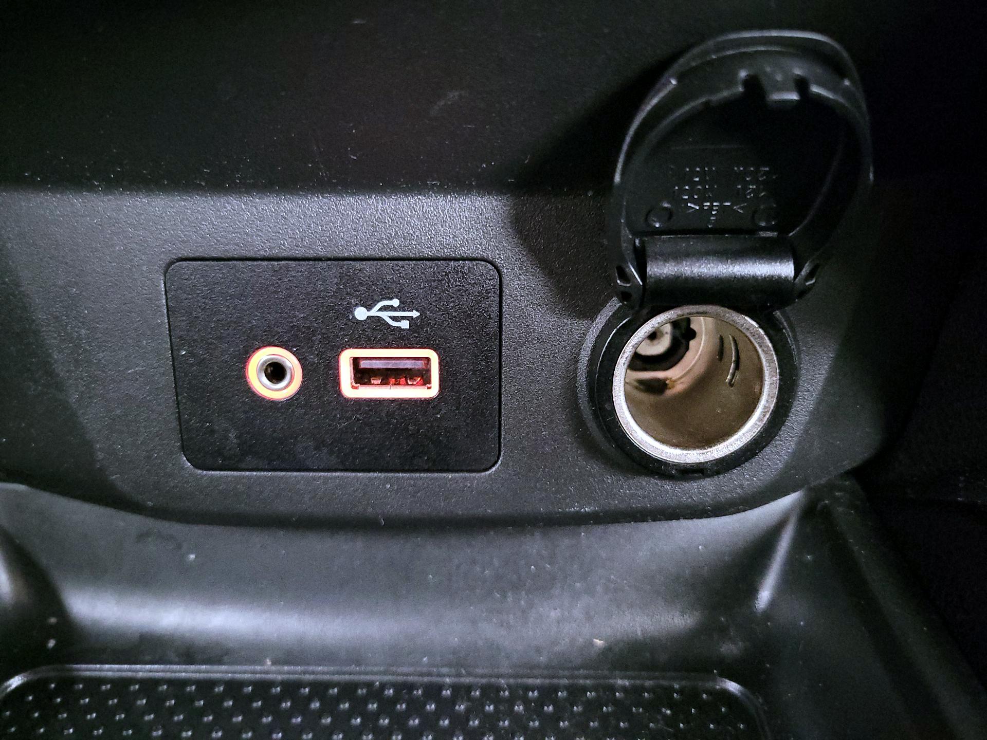 Thumbnail: 2020 Nissan Rogue Sport - 18