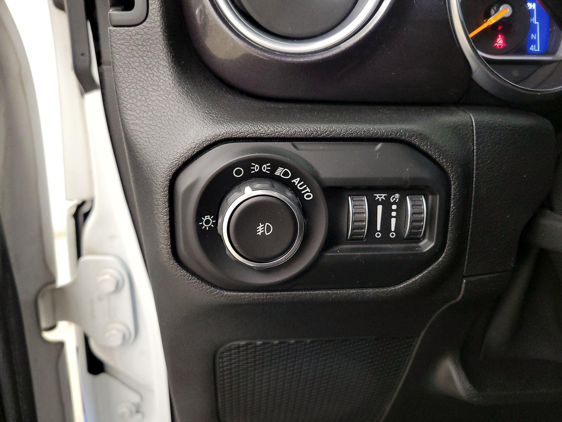 Thumbnail: 2021 Jeep Wrangler - 13