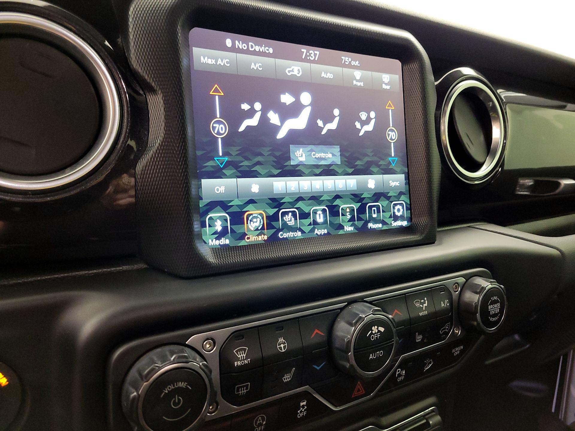 Thumbnail: 2021 Jeep Wrangler - 17