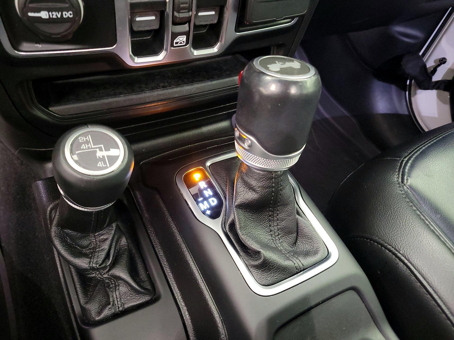 Thumbnail: 2021 Jeep Wrangler - 18