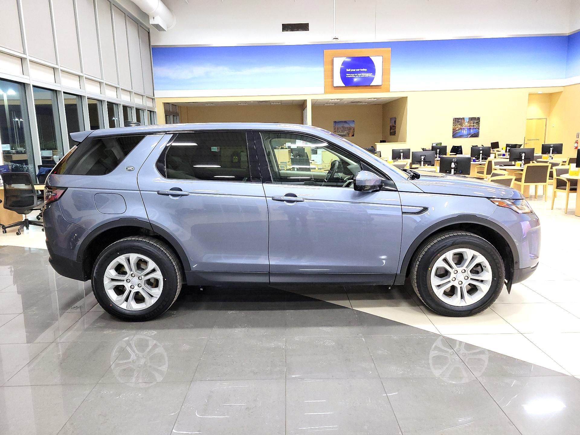 Thumbnail: 2021 Land Rover Discovery Sport - 4