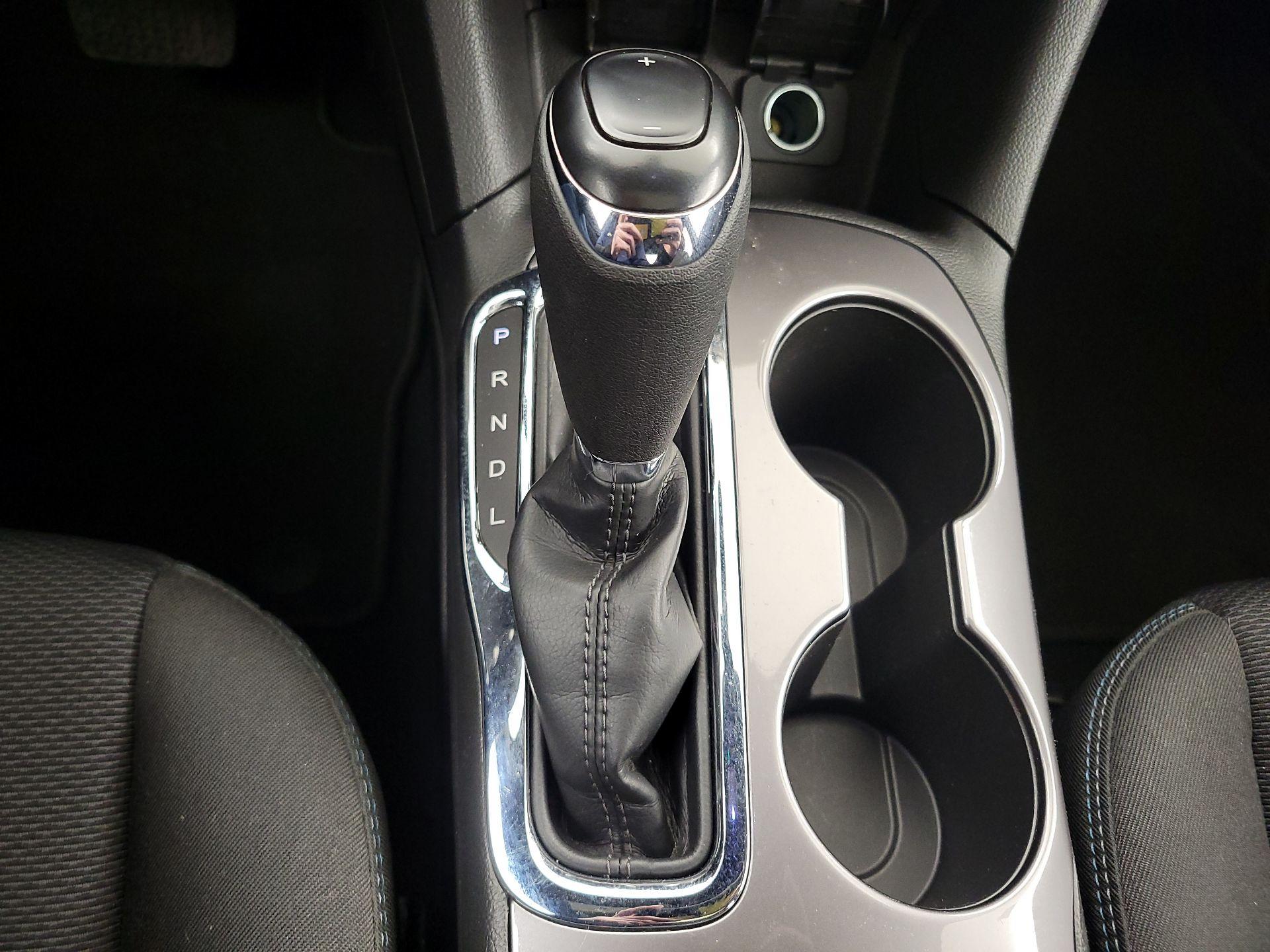 Thumbnail: 2016 Chevrolet Cruze - 17