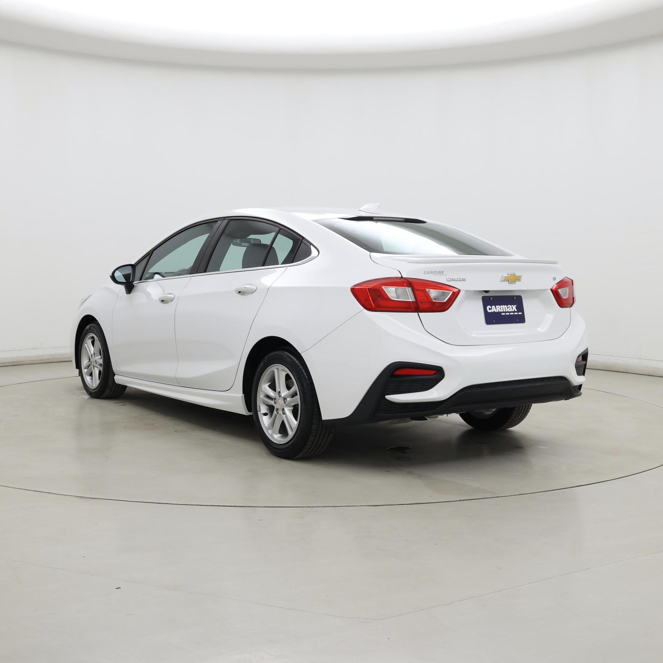 Thumbnail: 2016 Chevrolet Cruze - 2