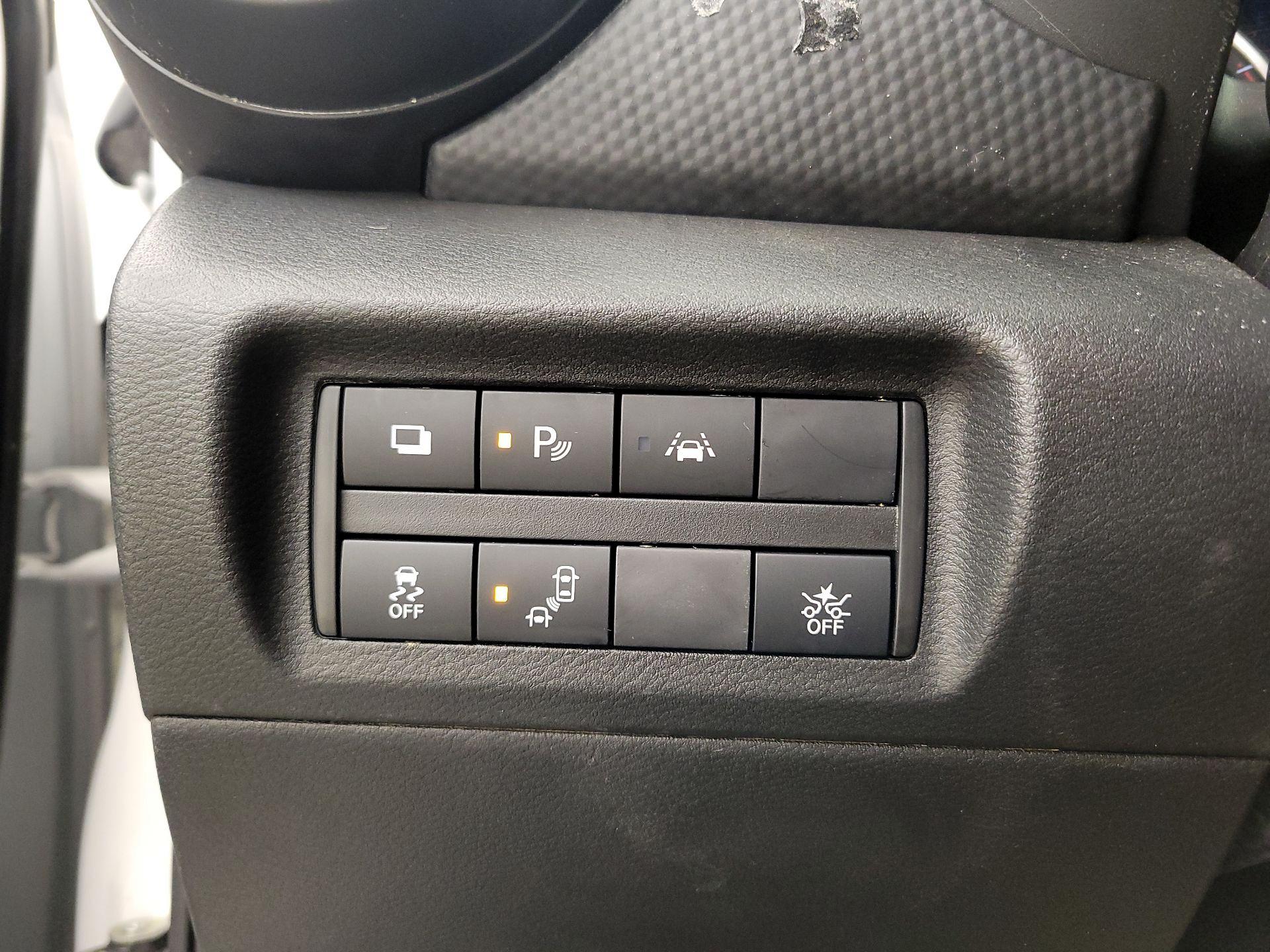 Thumbnail: 2022 Nissan Kicks - 13