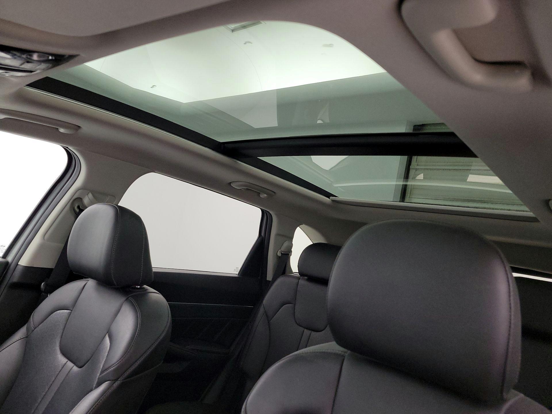 Thumbnail: 2023 Kia Sorento - 20