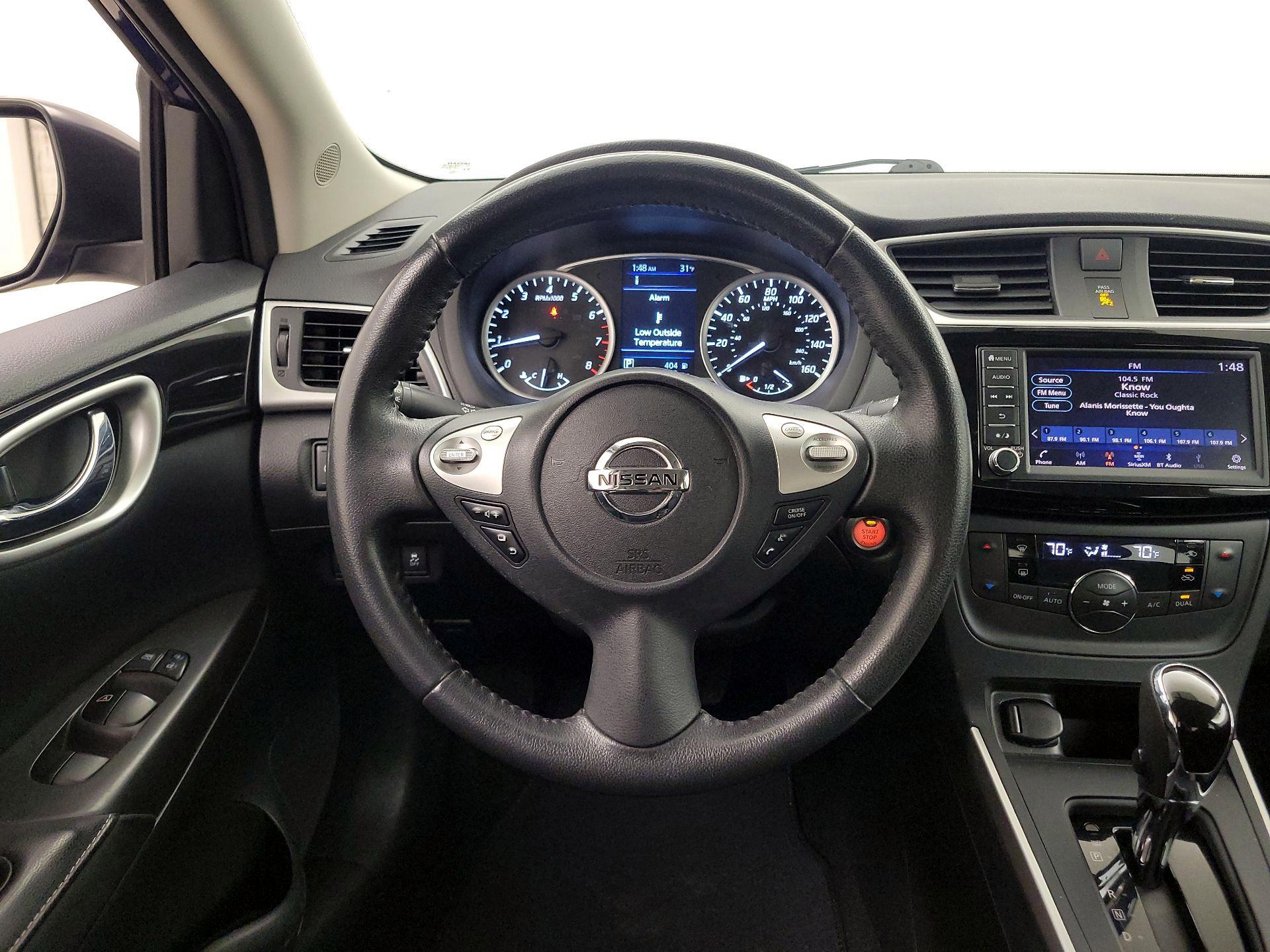 Thumbnail: 2019 Nissan Sentra - 10