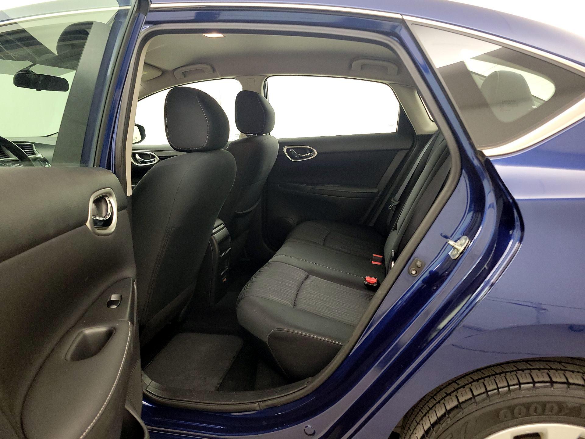 Thumbnail: 2019 Nissan Sentra - 19