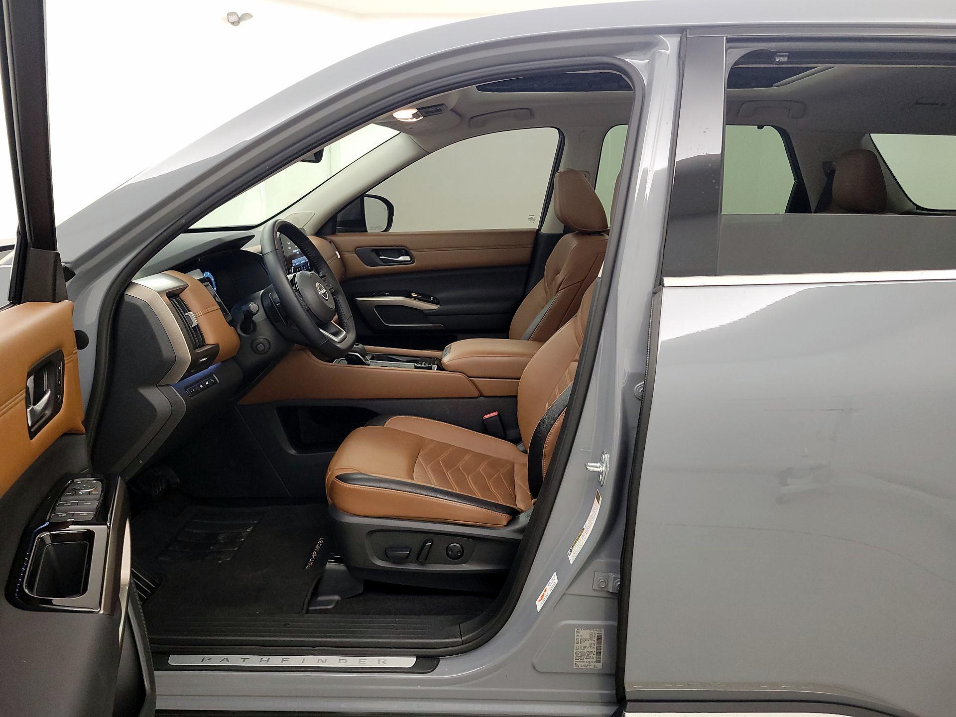 Thumbnail: 2025 Nissan Pathfinder - 11