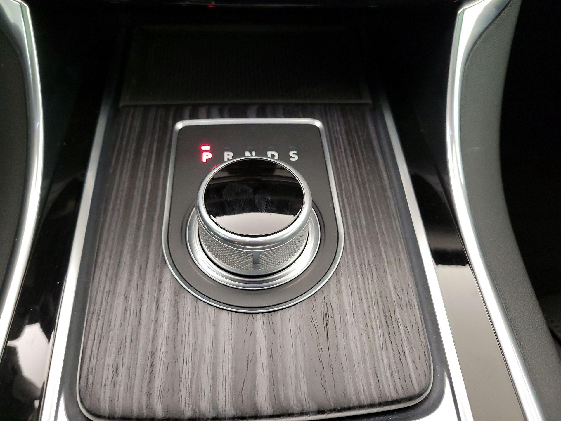 Thumbnail: 2016 Jaguar XF - 17