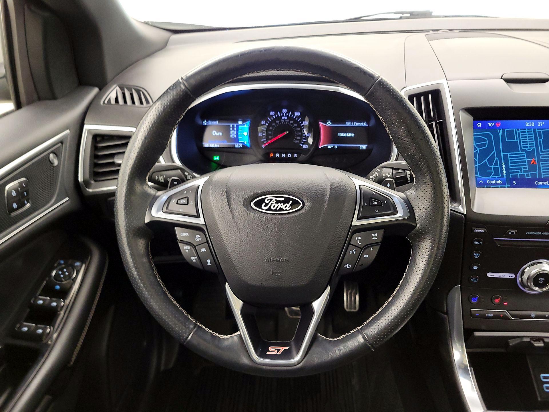 Thumbnail: 2019 Ford Edge - 10