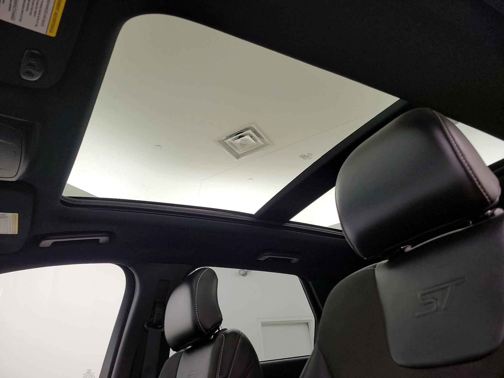 Thumbnail: 2019 Ford Edge - 20