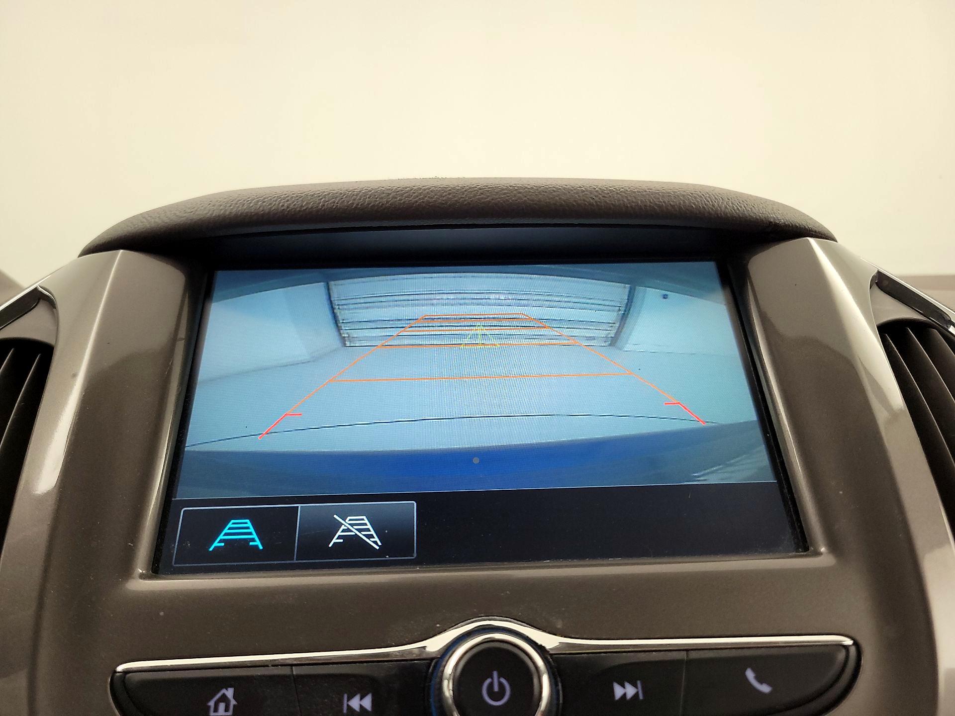 Thumbnail: 2017 Chevrolet Cruze - 14