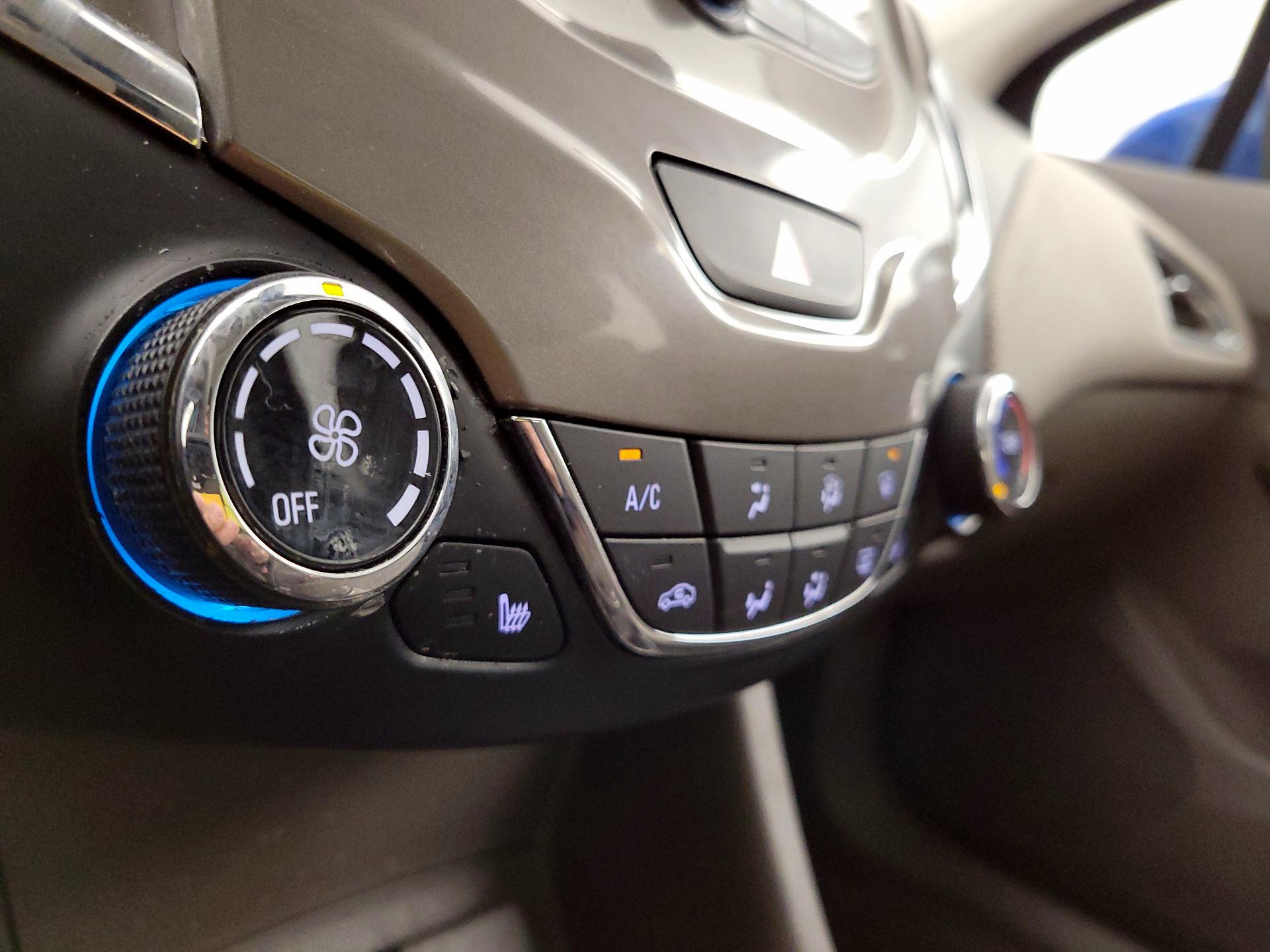 Thumbnail: 2017 Chevrolet Cruze - 16