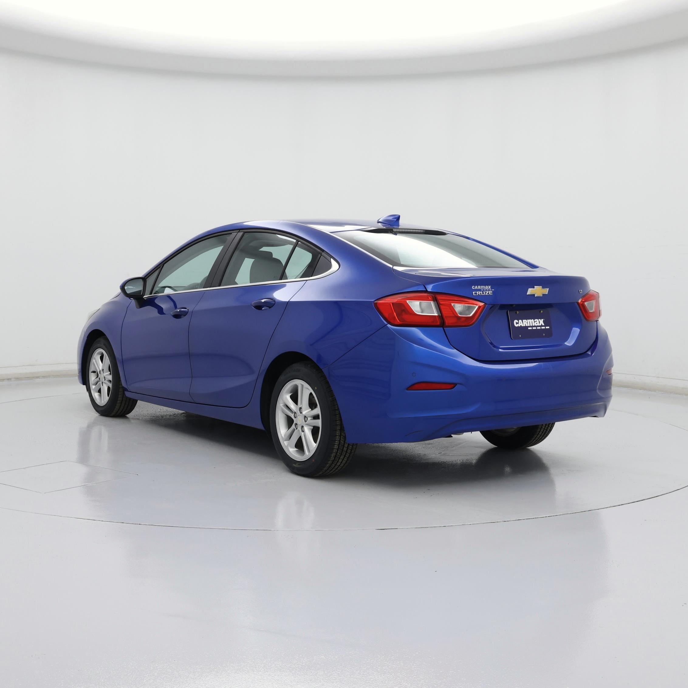 Thumbnail: 2017 Chevrolet Cruze - 2