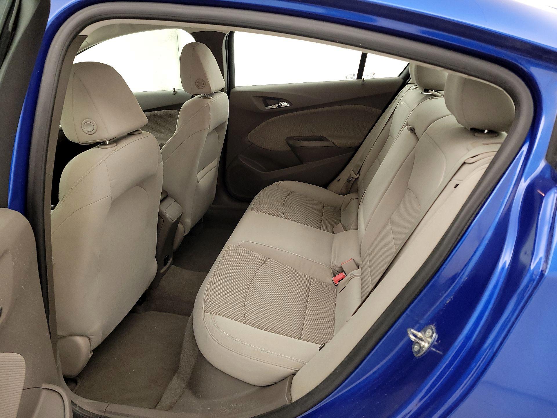 Thumbnail: 2017 Chevrolet Cruze - 19