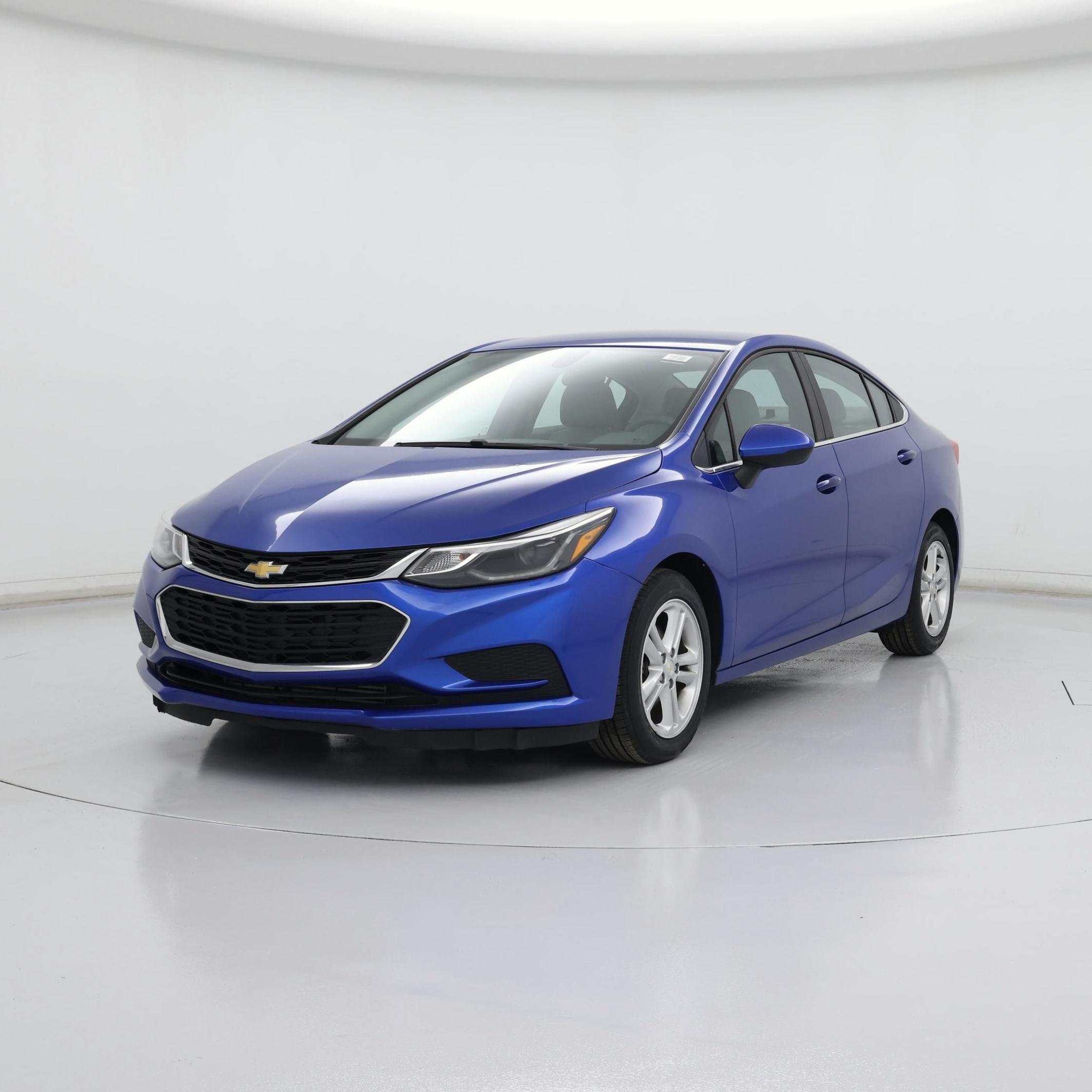 Thumbnail: 2017 Chevrolet Cruze - 4