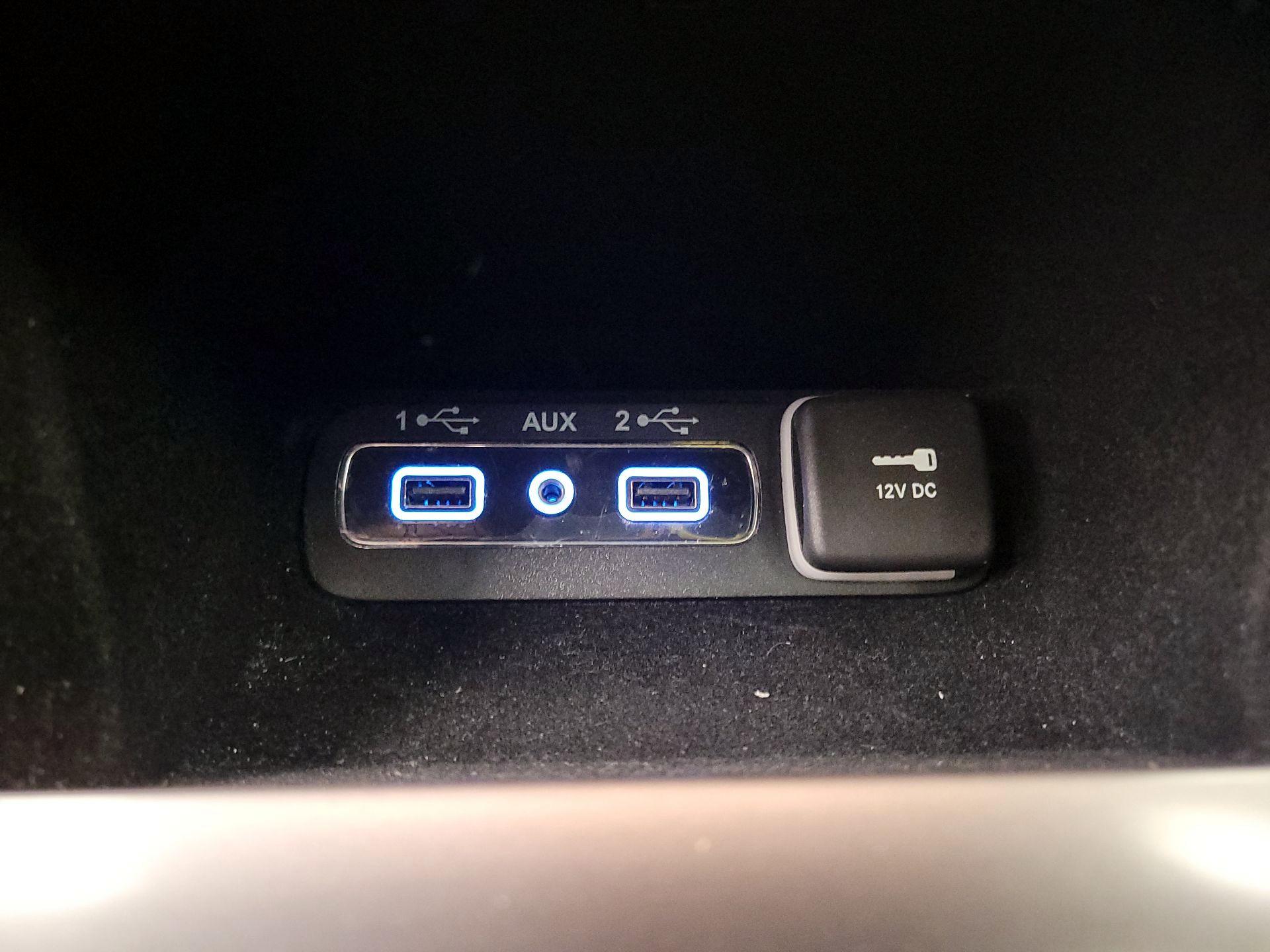 Thumbnail: 2021 Jeep Grand Cherokee - 19