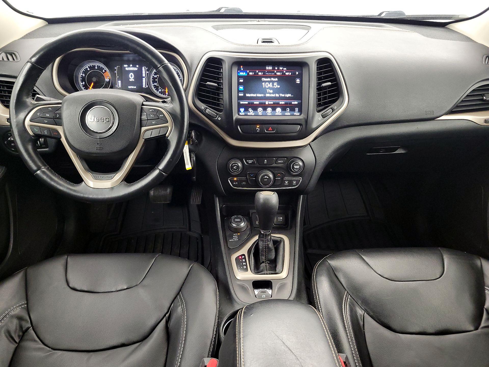 Thumbnail: 2016 Jeep Cherokee - 9