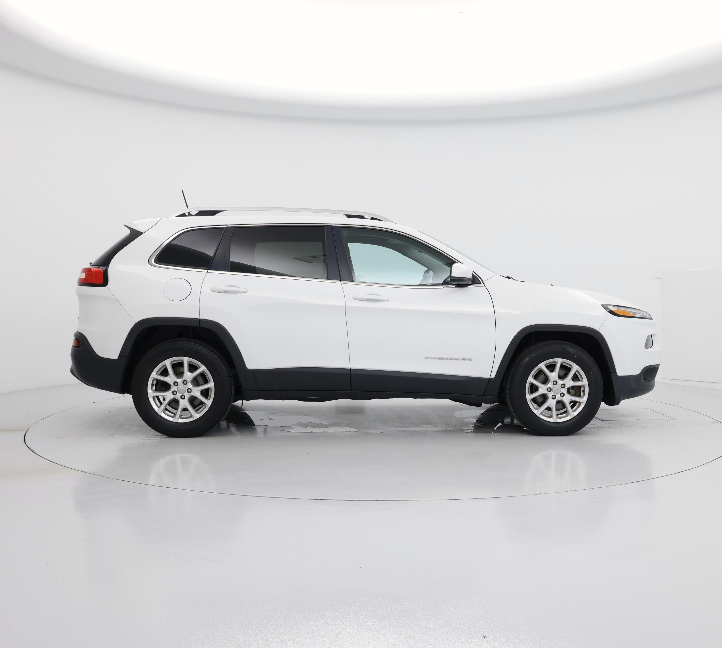 Thumbnail: 2016 Jeep Cherokee - 7