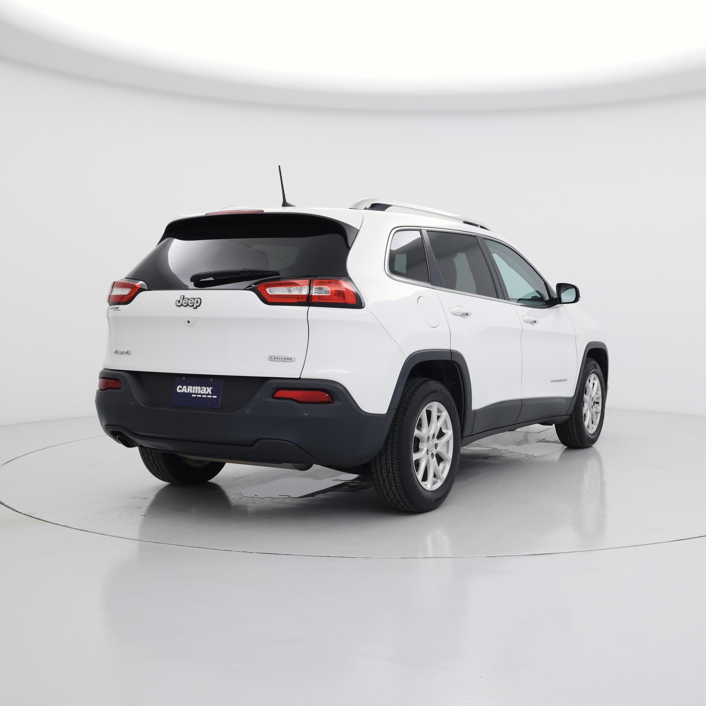Thumbnail: 2016 Jeep Cherokee - 8