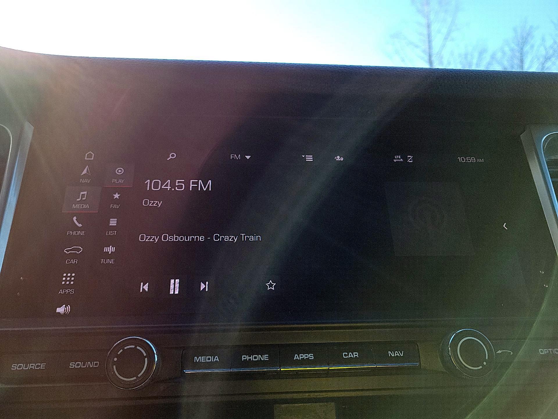 Thumbnail: 2021 Porsche Macan - 14