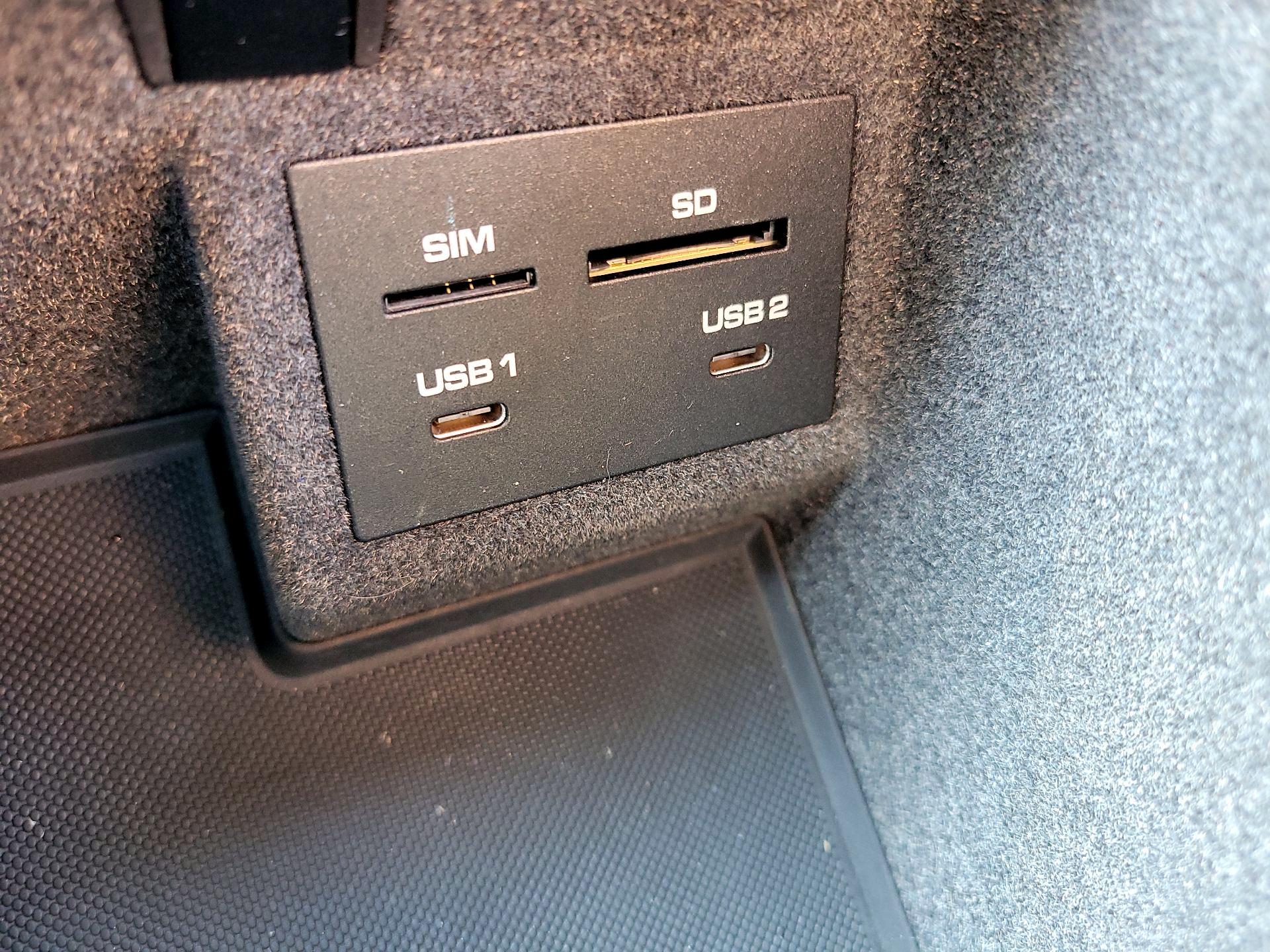 Thumbnail: 2021 Porsche Macan - 17