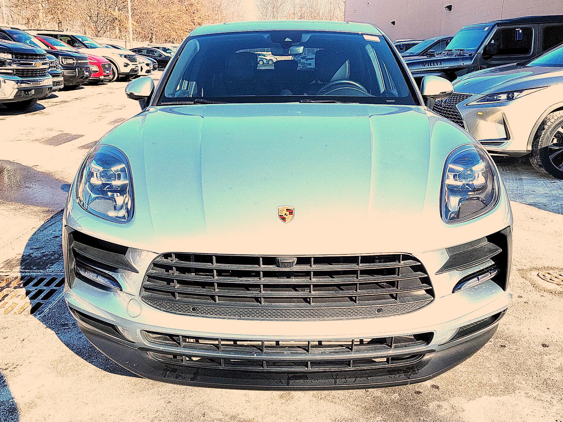 Thumbnail: 2021 Porsche Macan - 2