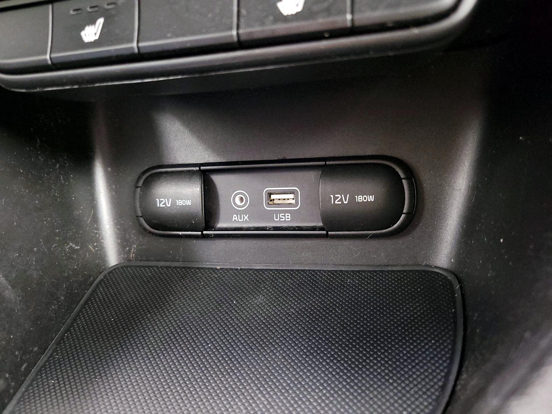 Thumbnail: 2017 Kia Sportage - 18