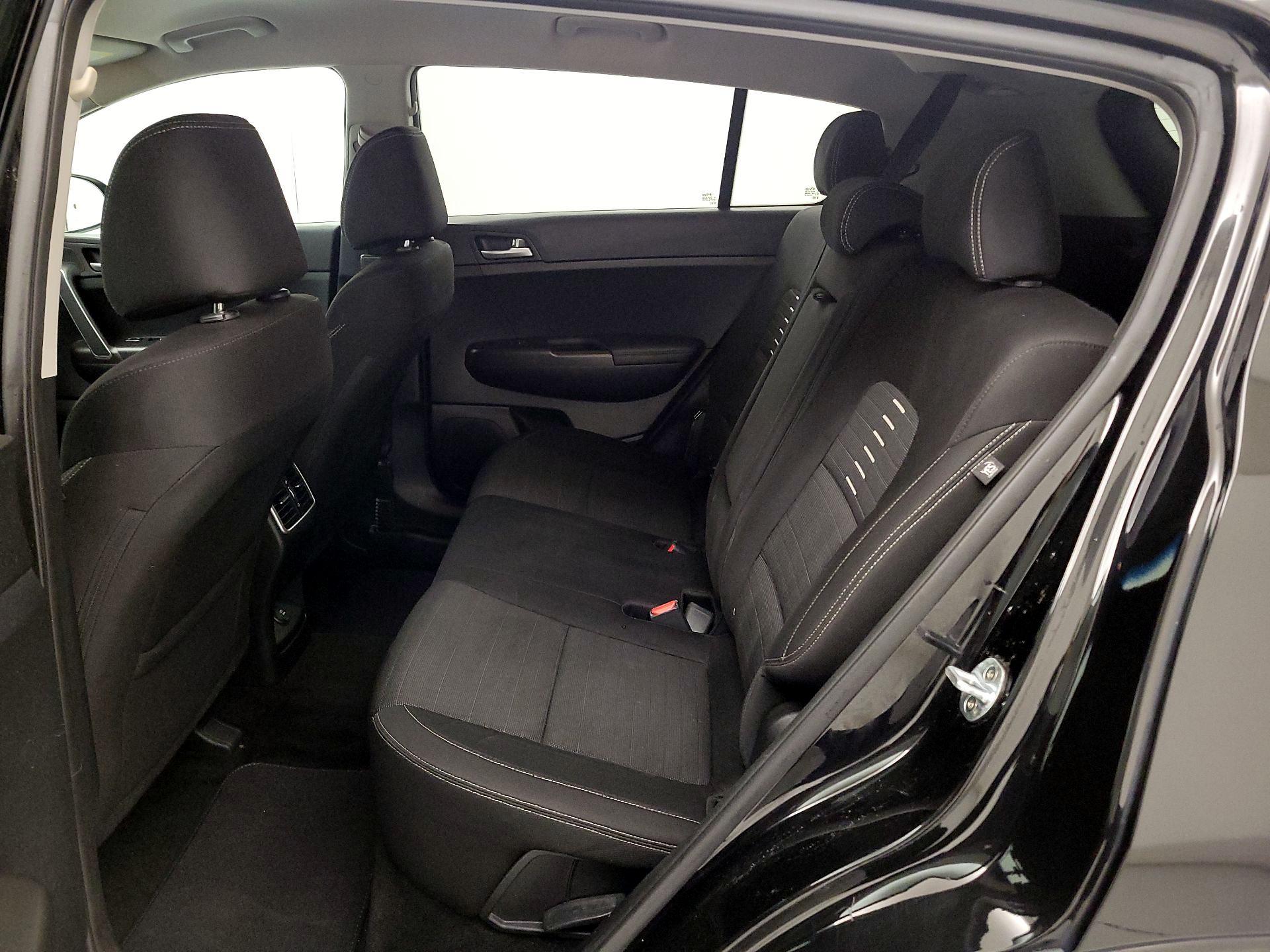 Thumbnail: 2017 Kia Sportage - 19