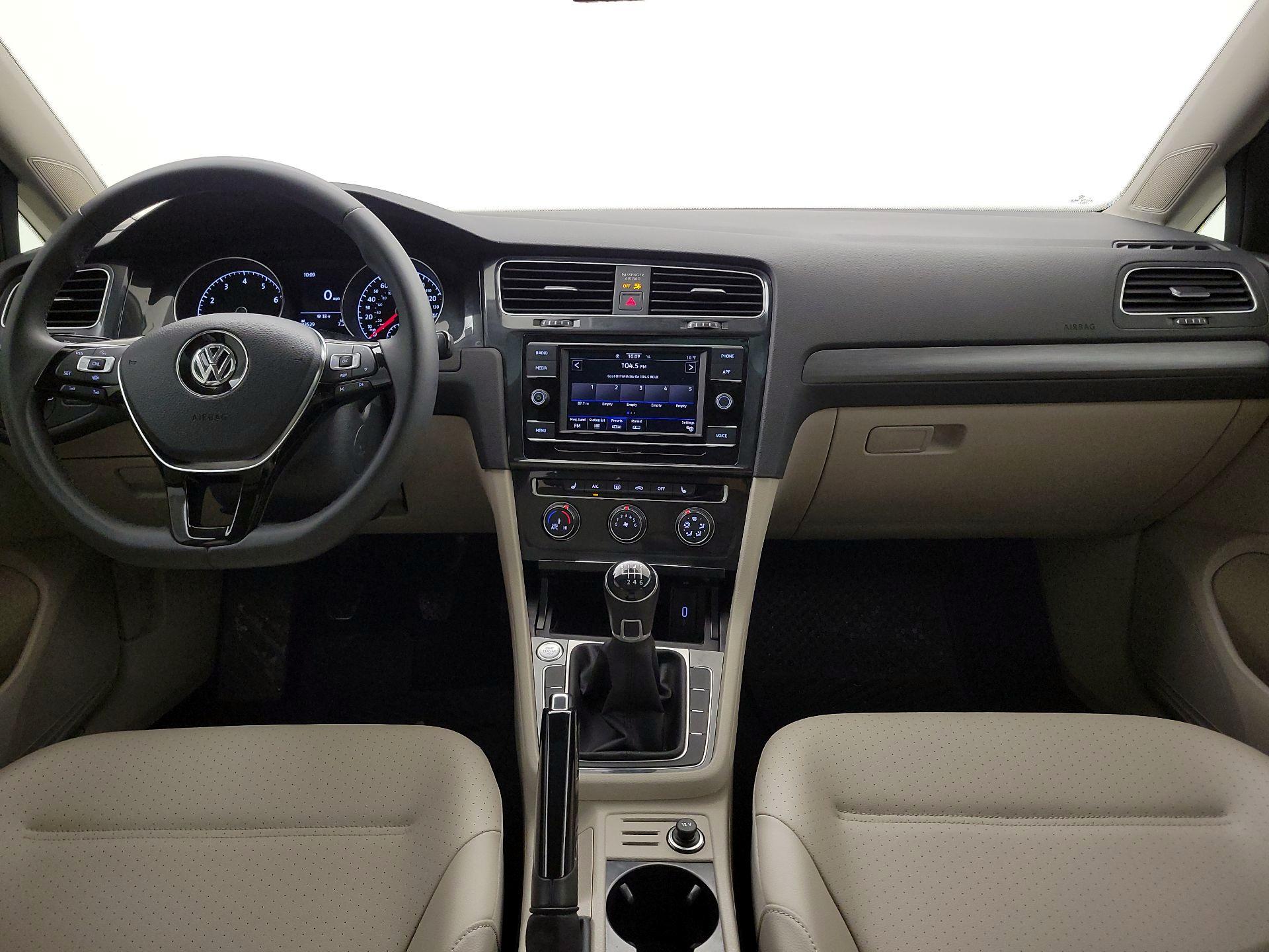 Thumbnail: 2020 Volkswagen Golf - 9