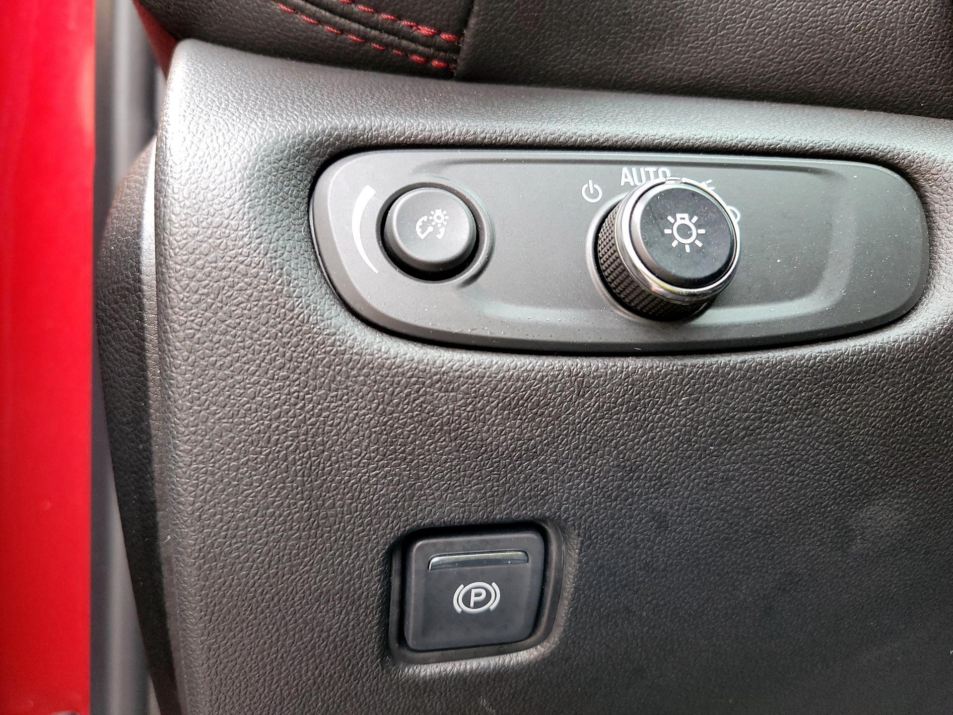 Thumbnail: 2022 Chevrolet Blazer - 11