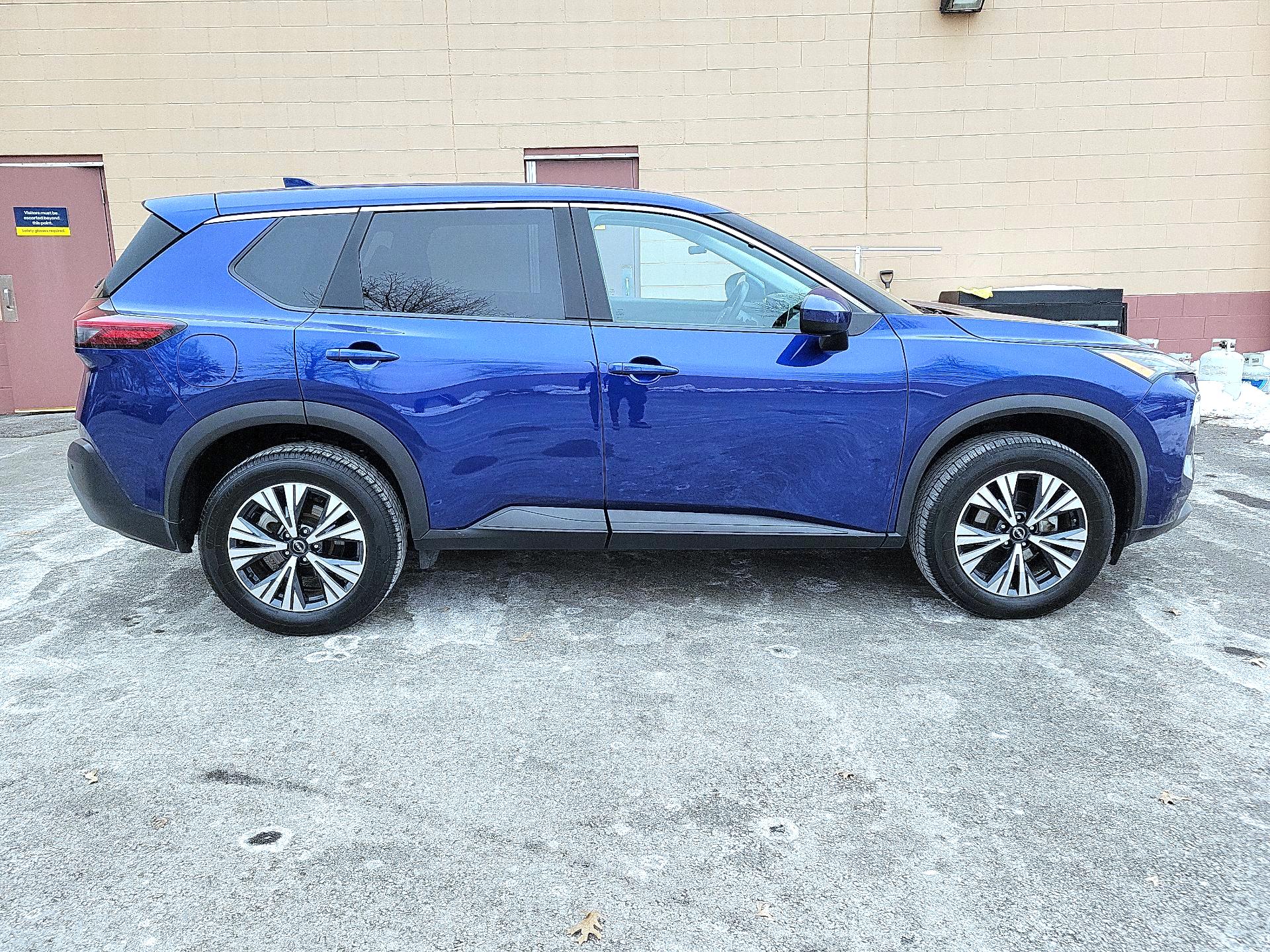 Thumbnail: 2023 Nissan Rogue - 4