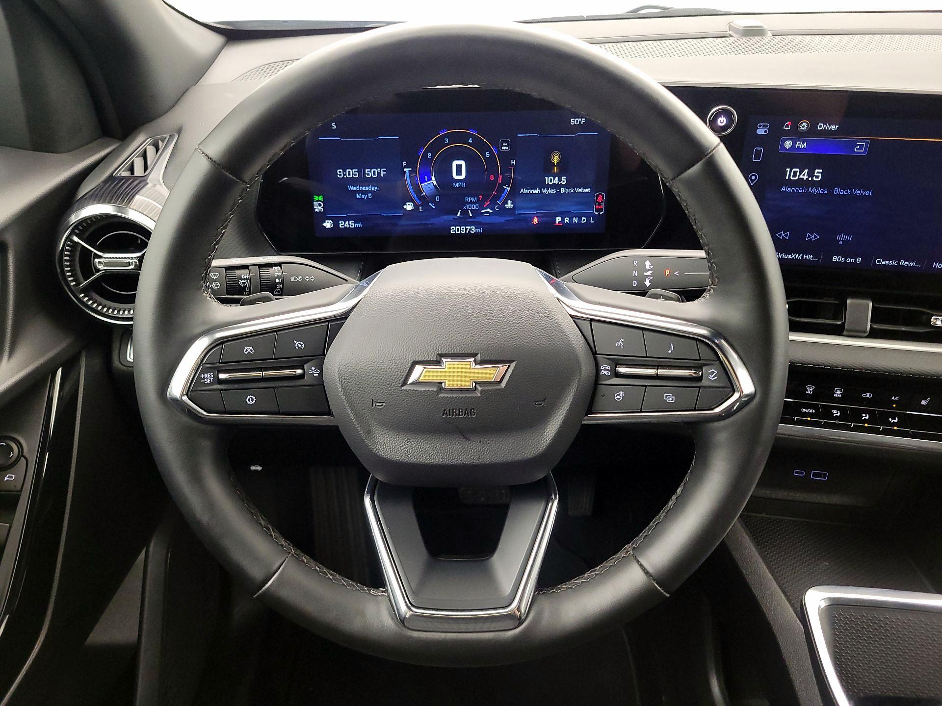 Thumbnail: 2025 Chevrolet Equinox - 10