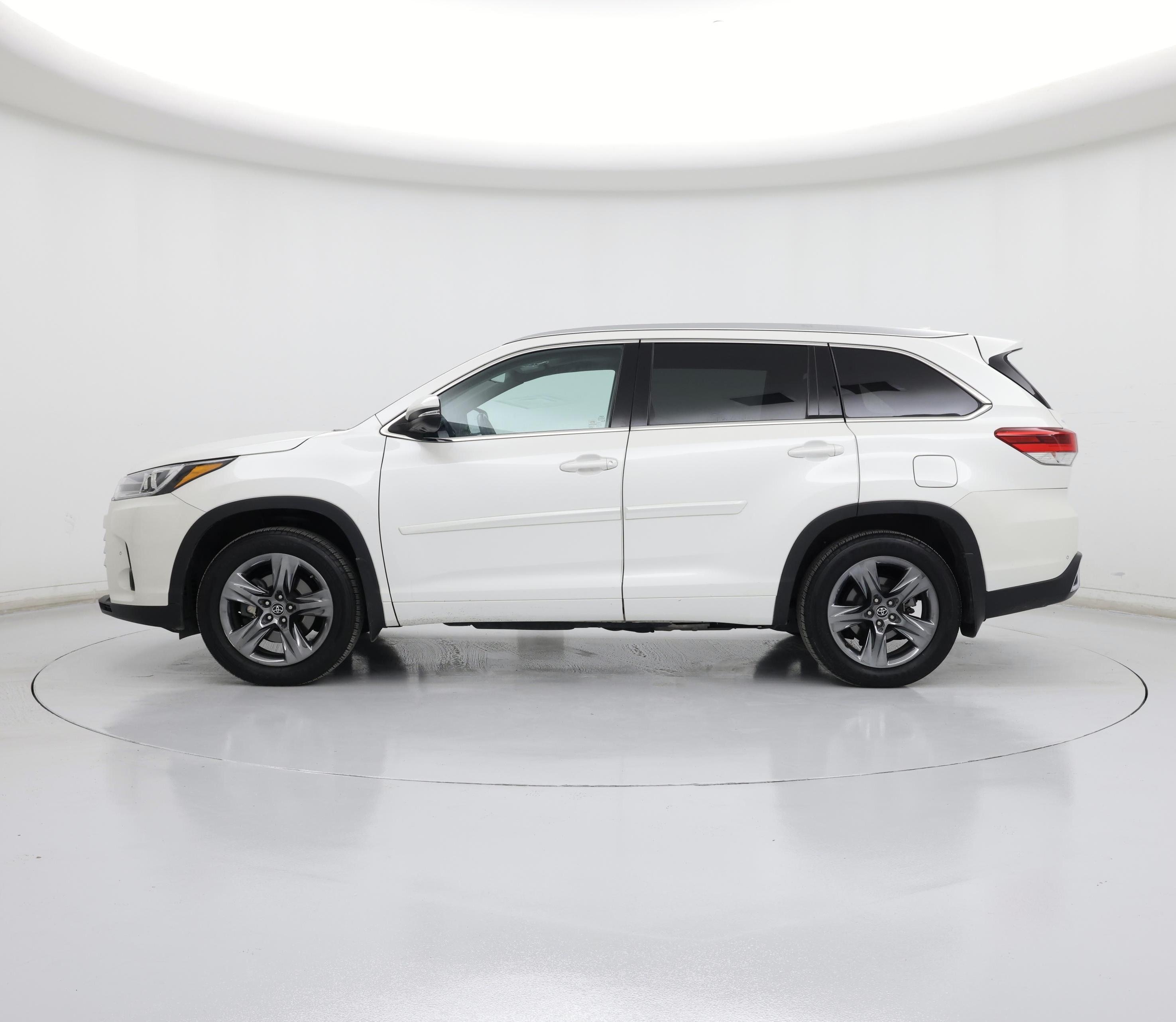 Thumbnail: 2018 Toyota Highlander - 7