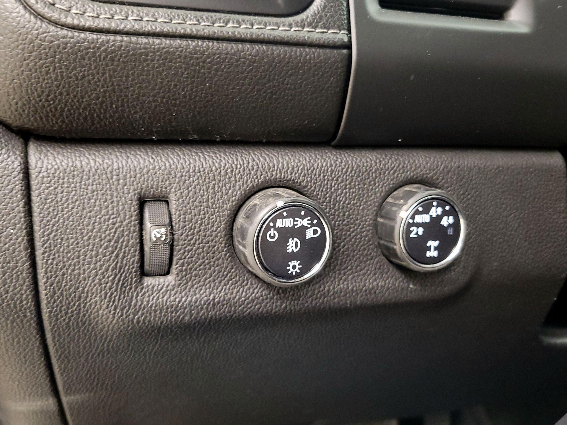 Thumbnail: 2016 GMC Canyon - 13