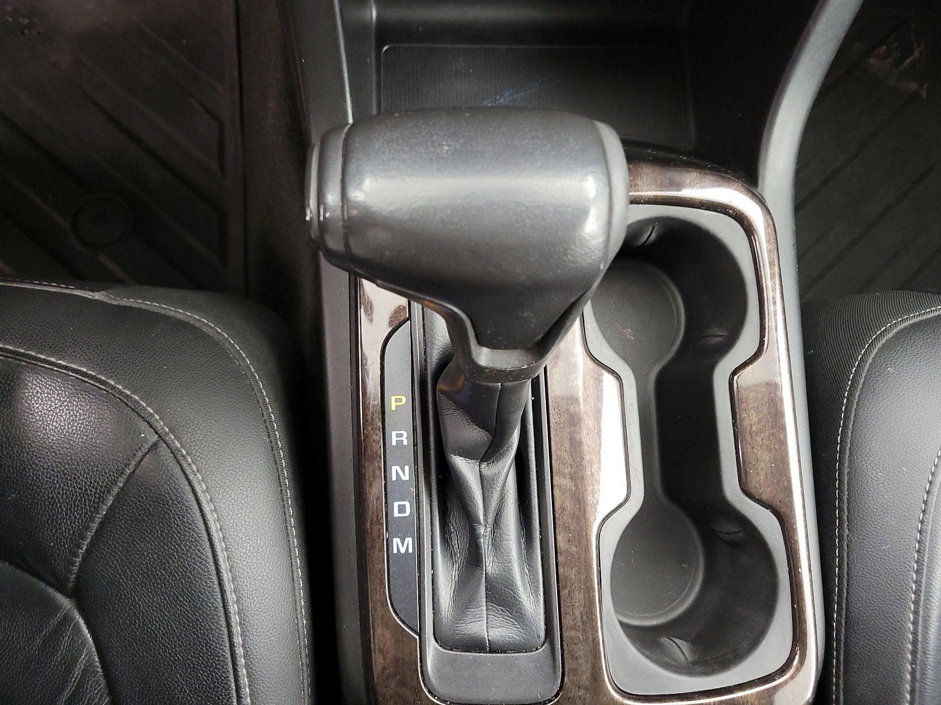 Thumbnail: 2016 GMC Canyon - 17