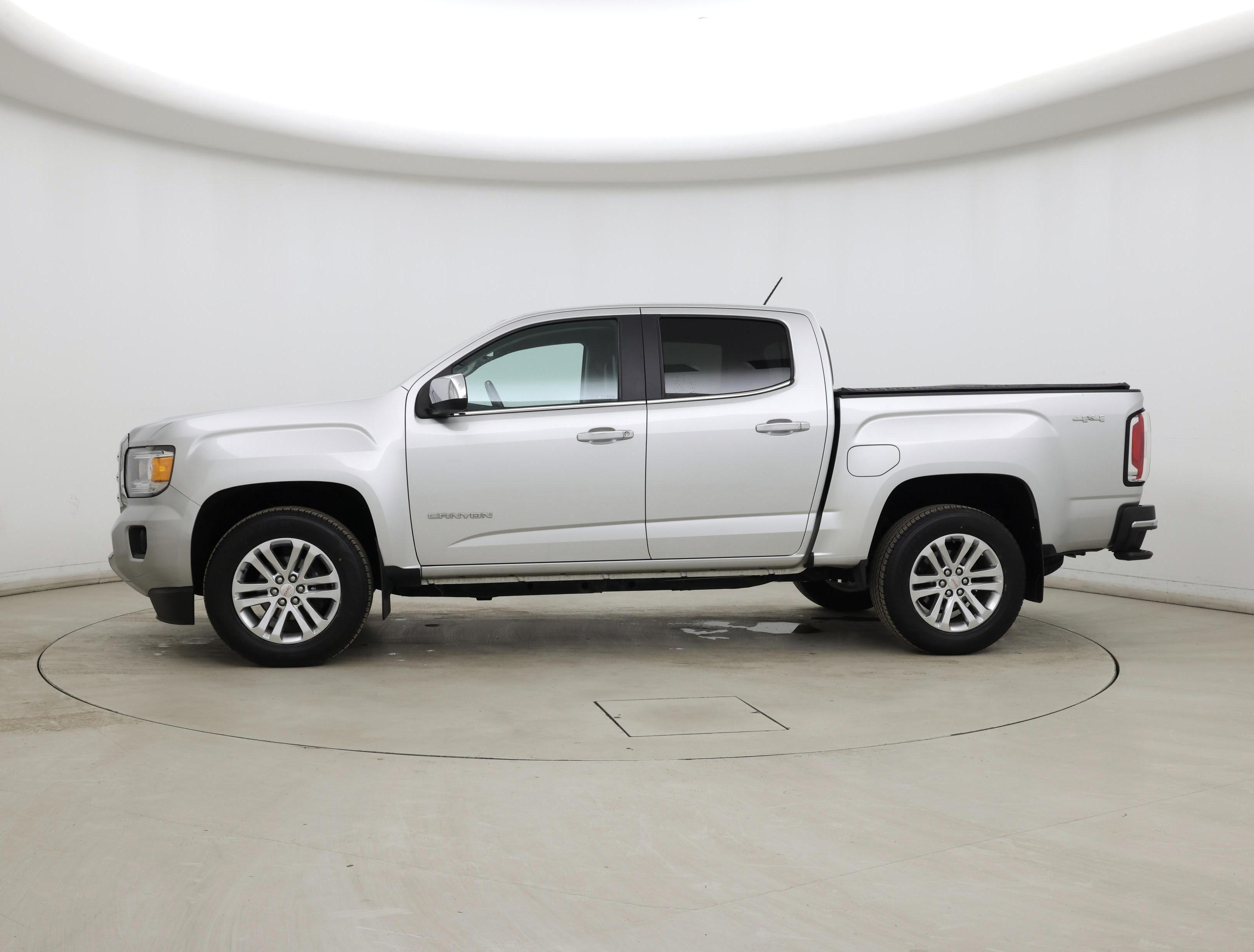 Thumbnail: 2016 GMC Canyon - 3