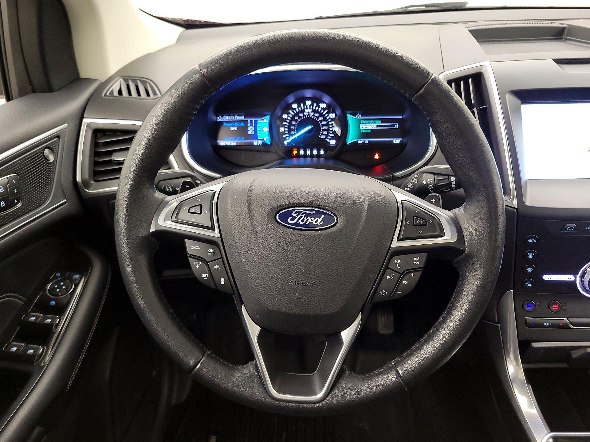 Thumbnail: 2020 Ford Edge - 10