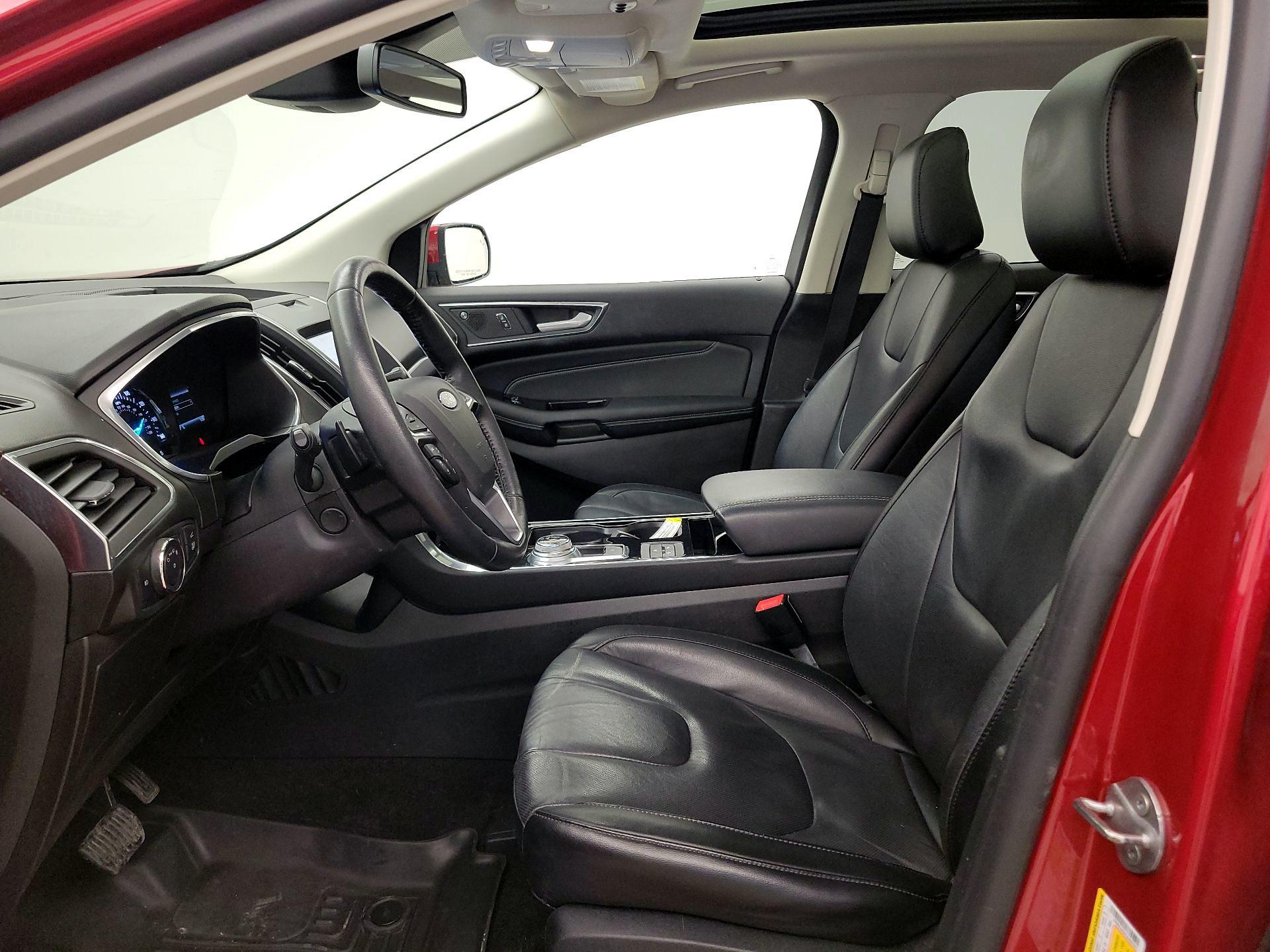 Thumbnail: 2020 Ford Edge - 11