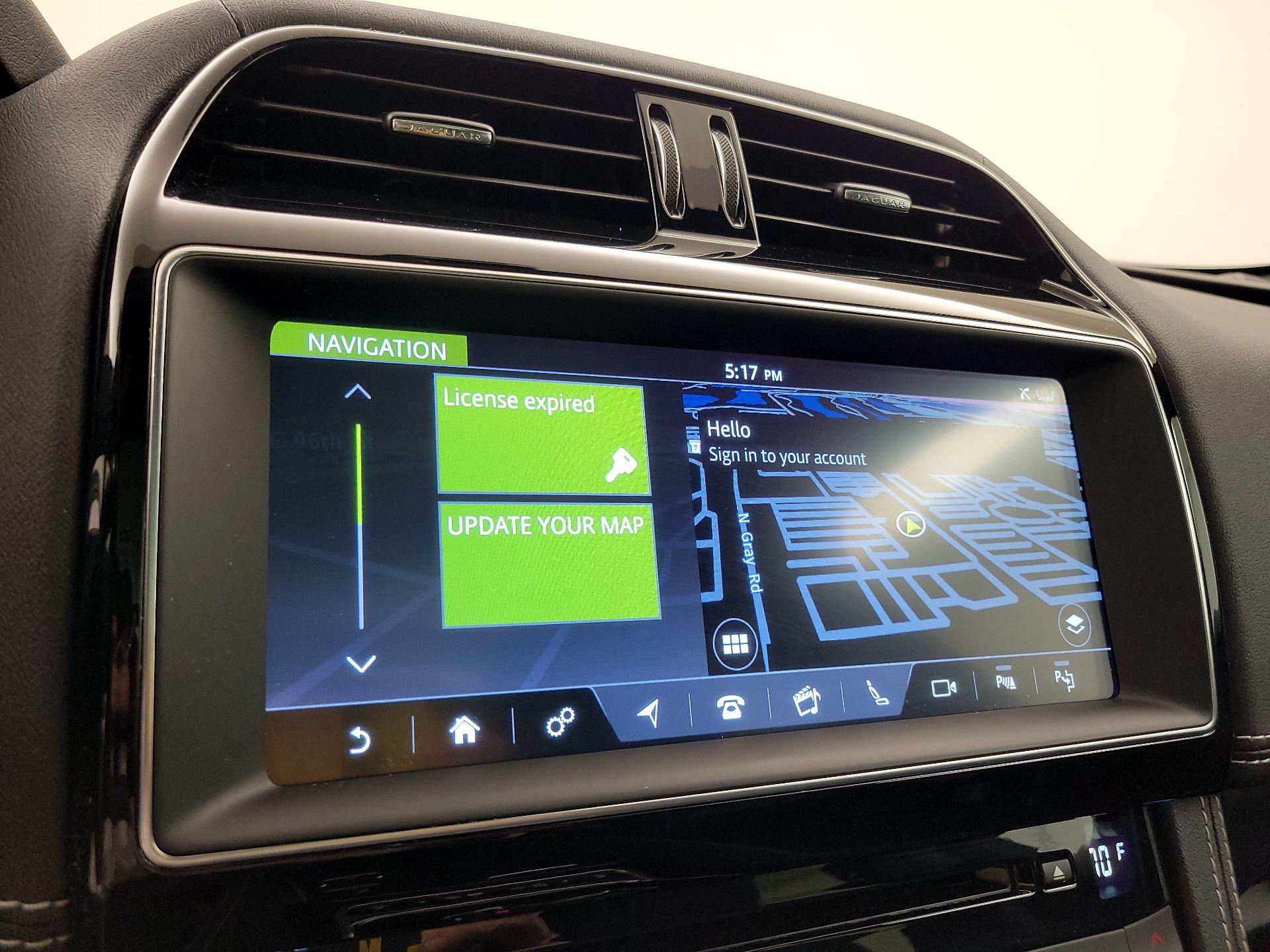 Thumbnail: 2019 Jaguar F-Pace - 14